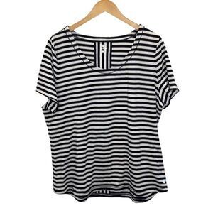 T by Talbots Womens Scoop Neck Conch Stripe Short Sleeve Tee Black White Size 2X